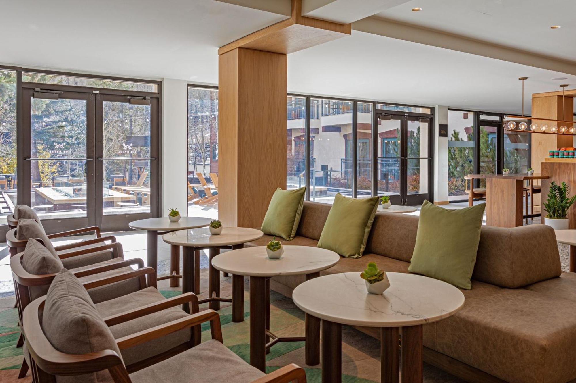 The Hythe, A Luxury Collection Resort, Вейл Экстерьер фото